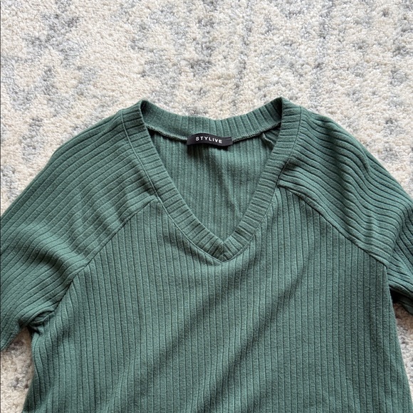 Green Ribbed Lounge Set - Picture 3 of 4